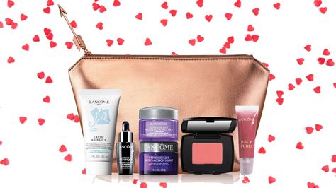 macy's cosmetic gift with purchase